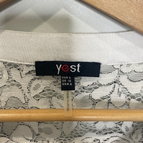 Yest Floral Lace Black & White Jacket - Picture 8 of 9